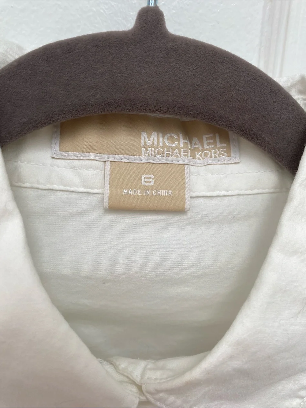Michael Kors Cream Button-Down Shirt w Puff Sleeves - 6